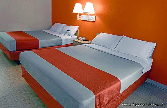 Travelodge By Wyndham Brattleboro Vt Bagian luar foto